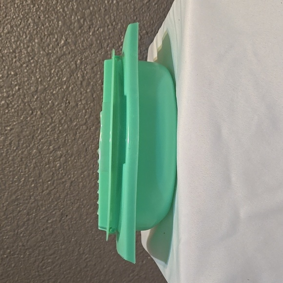 Vintage, Jadeite Tupperware 2pc, Shredder, Grater, Locking Top, Storage, Green - Picture 6 of 9